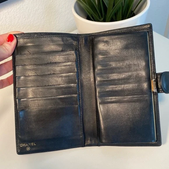 CHANEL Caviar Long Wallet